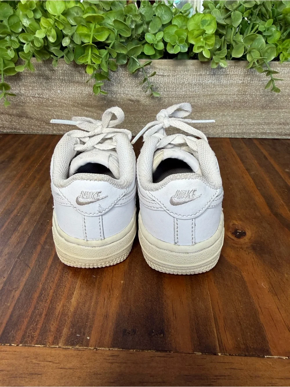 Nike youth low